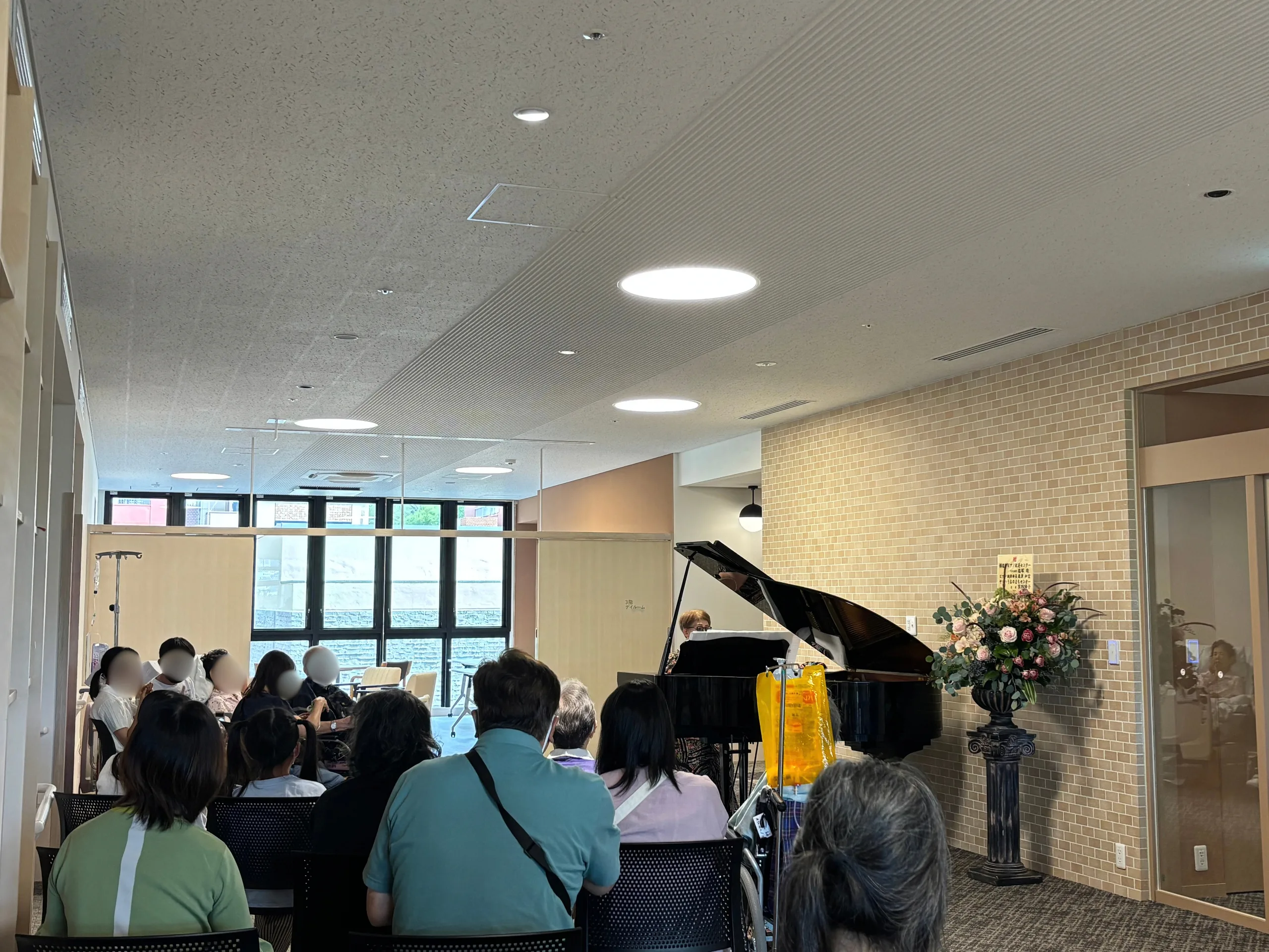 ピアノ演奏風景